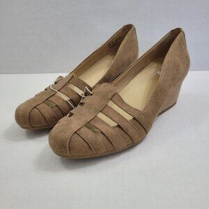 NWOT Dr. Scholl's Be Free Fisherman Wedge Pump Tan Color Size 9M